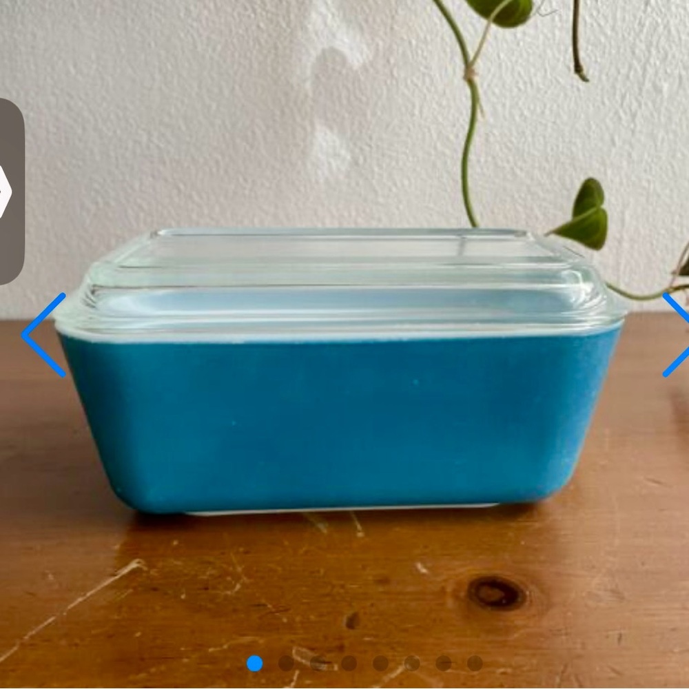 Vintage Pyrex Refrigerator Dish with Lid
